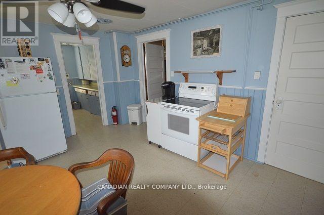 391 Raines Street, Georgina, Ontario  L4P 3C8 - Photo 9 - N12557752