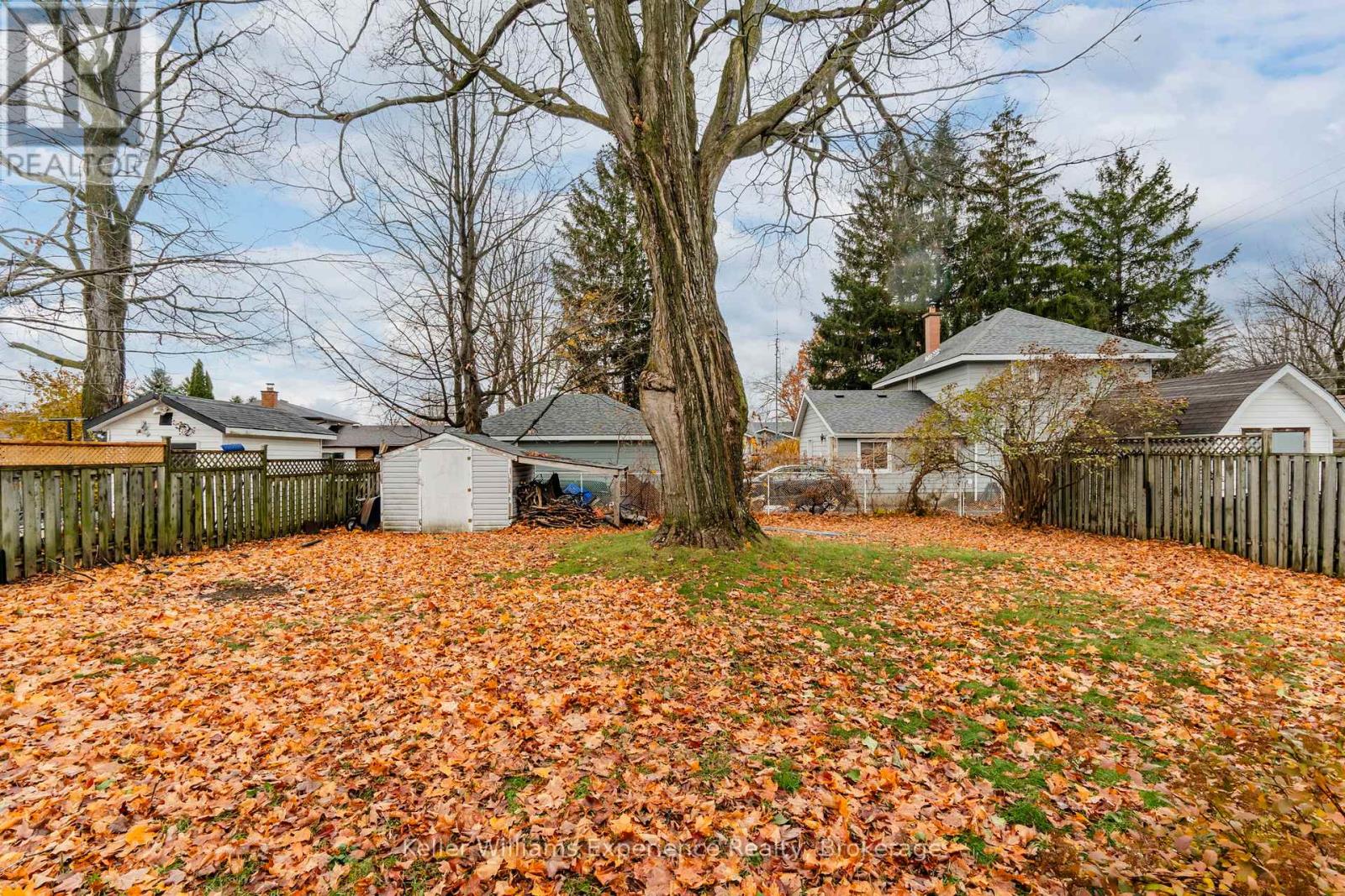 4 Dunlop Street, Penetanguishene, Ontario  L9M 1J2 - Photo 14 - S12557780