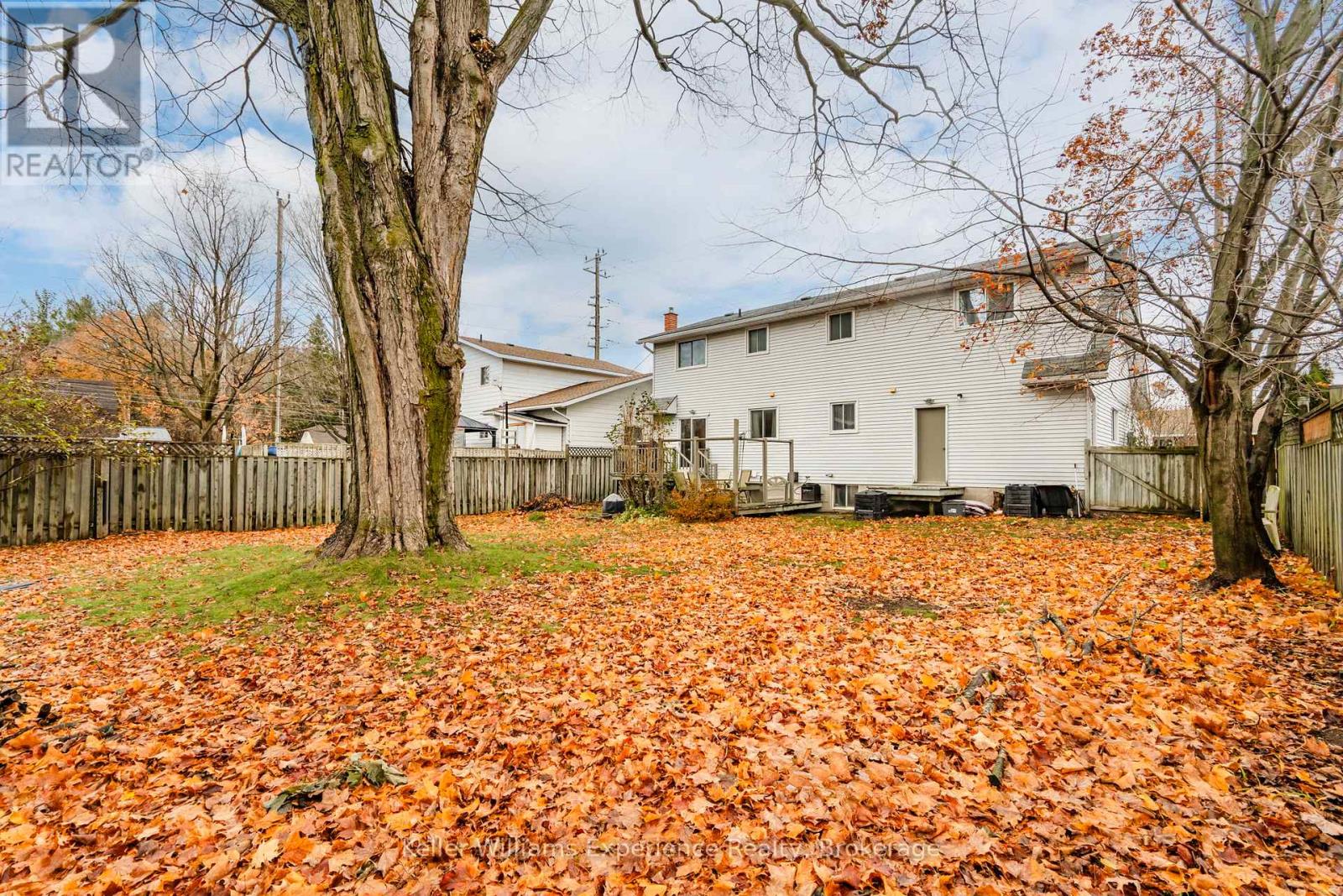 4 Dunlop Street, Penetanguishene, Ontario  L9M 1J2 - Photo 15 - S12557780