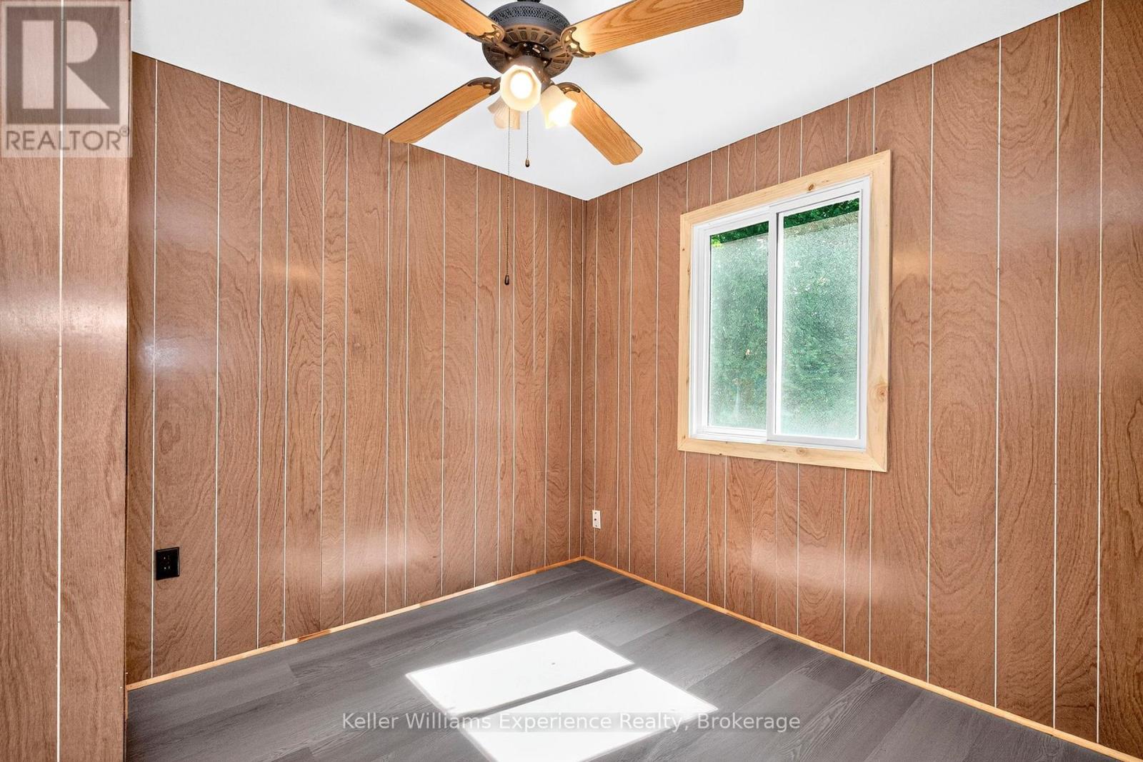 180&184 Silver Birch Crescent, Tay, Ontario  L0K 1R0 - Photo 18 - S12557838