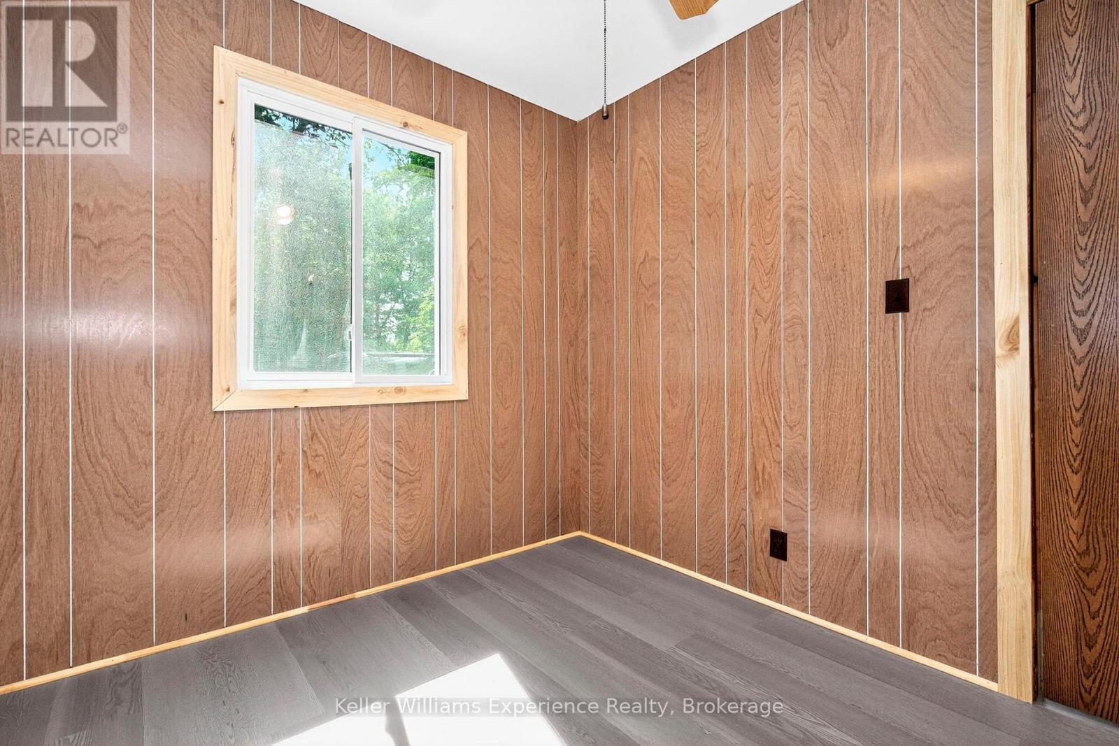 180&184 Silver Birch Crescent, Tay, Ontario  L0K 1R0 - Photo 19 - S12557838