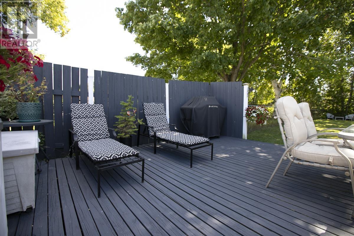 33 Breton Rd, Sault Ste. Marie, Ontario  P6B 5S9 - Photo 10 - SM252726