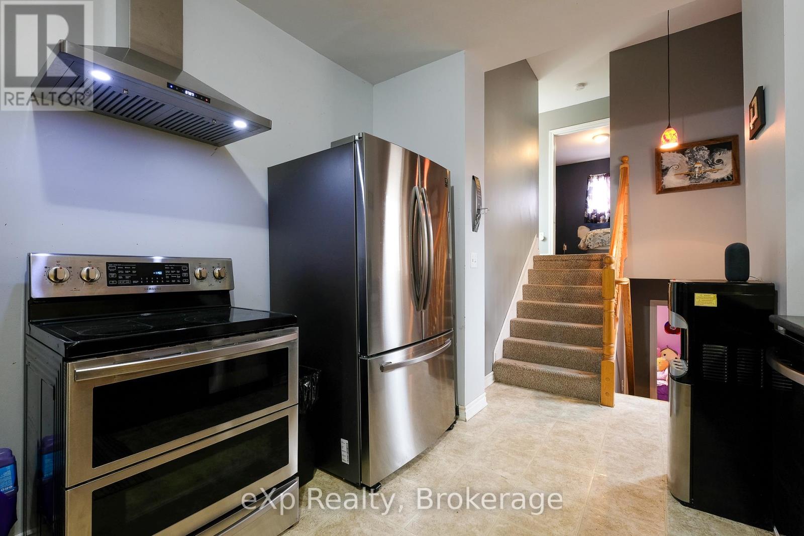 361 12th Street E, Owen Sound, Ontario  N4K 1W1 - Photo 10 - X12557796