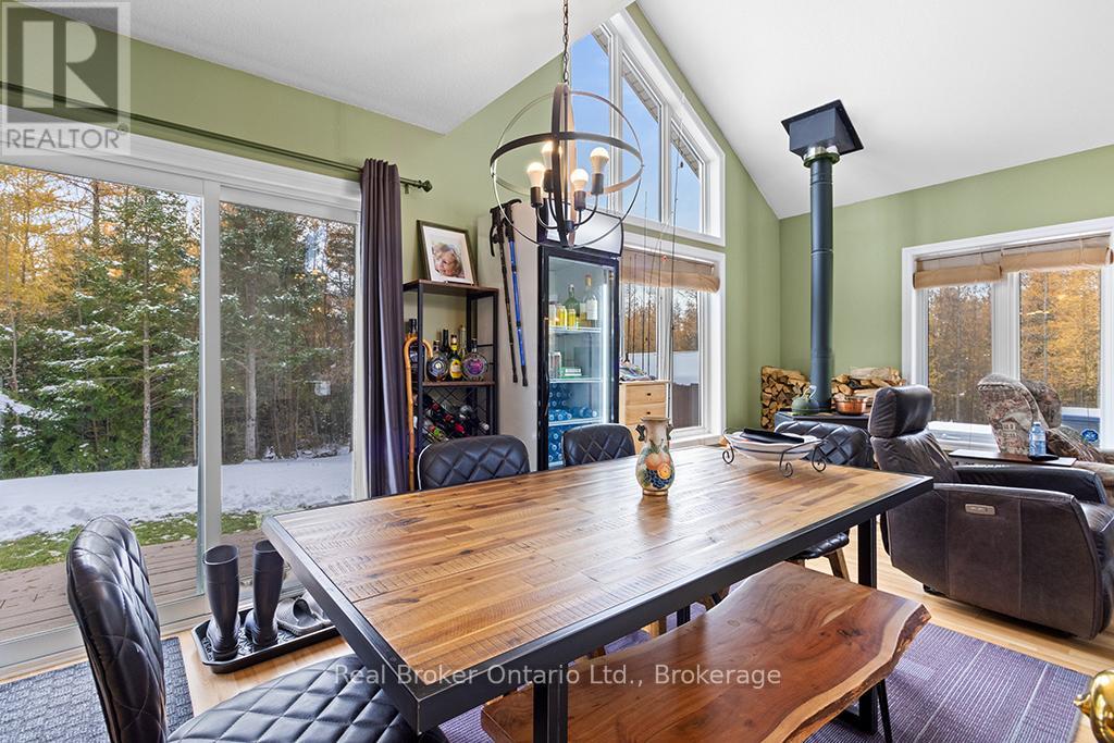 290 Myles Bay Shore Road, Northern Bruce Peninsula, Ontario  N0H 1W0 - Photo 15 - X12557806