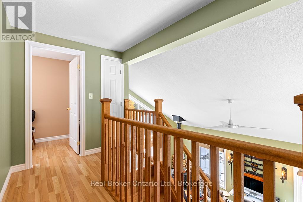 290 Myles Bay Shore Road, Northern Bruce Peninsula, Ontario  N0H 1W0 - Photo 25 - X12557806