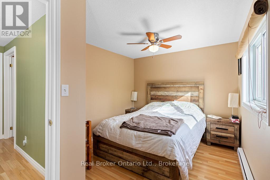 290 Myles Bay Shore Road, Northern Bruce Peninsula, Ontario  N0H 1W0 - Photo 26 - X12557806