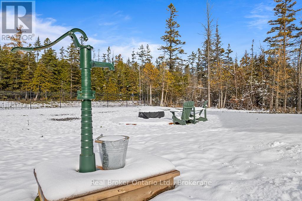 290 Myles Bay Shore Road, Northern Bruce Peninsula, Ontario  N0H 1W0 - Photo 33 - X12557806