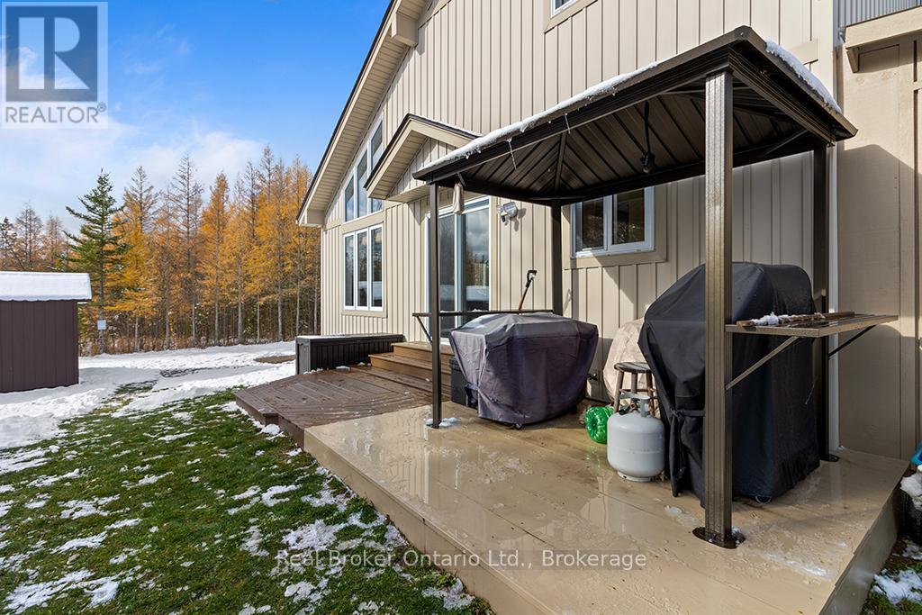 290 Myles Bay Shore Road, Northern Bruce Peninsula, Ontario  N0H 1W0 - Photo 39 - X12557806