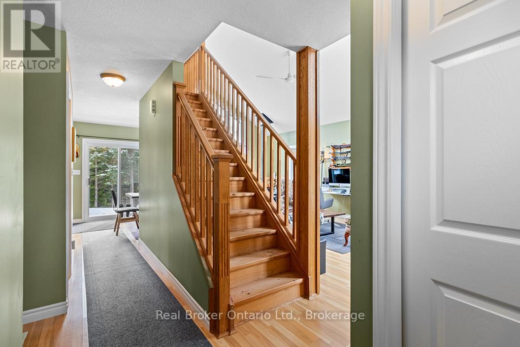 290 Myles Bay Shore Road, Northern Bruce Peninsula, Ontario  N0H 1W0 - Photo 6 - X12557806