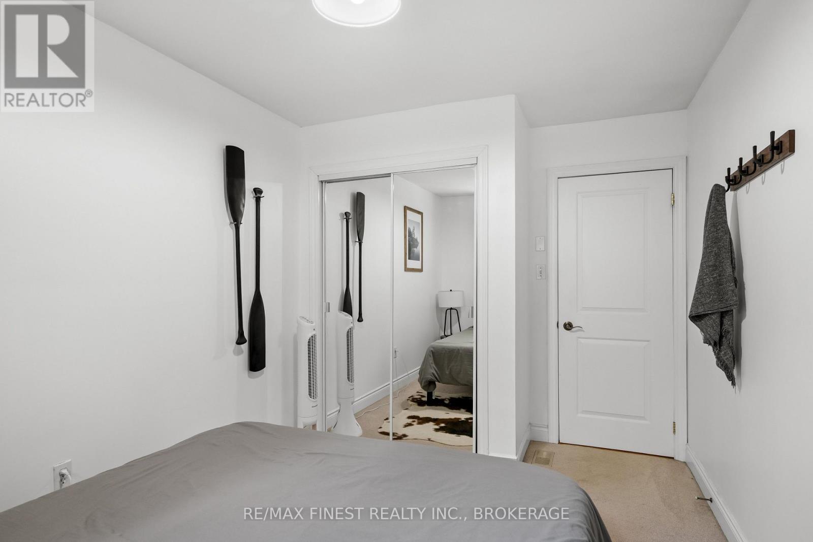 32 Oakwood Lane, Frontenac, Ontario  K0H 1W0 - Photo 22 - X12557846