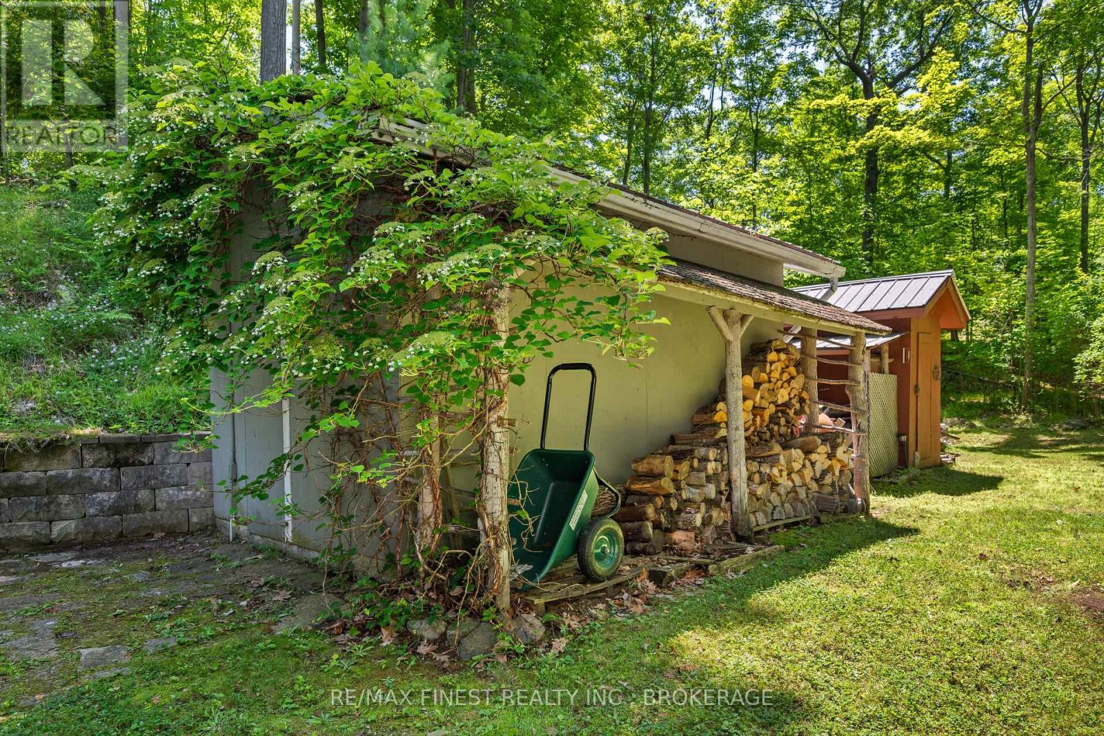 32 Oakwood Lane, Frontenac, Ontario  K0H 1W0 - Photo 40 - X12557846