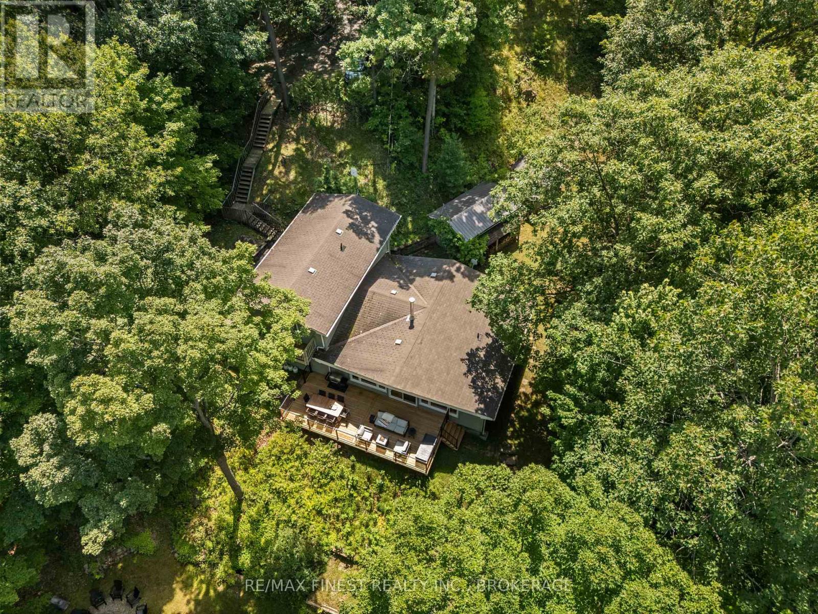 32 Oakwood Lane, Frontenac, Ontario  K0H 1W0 - Photo 47 - X12557846