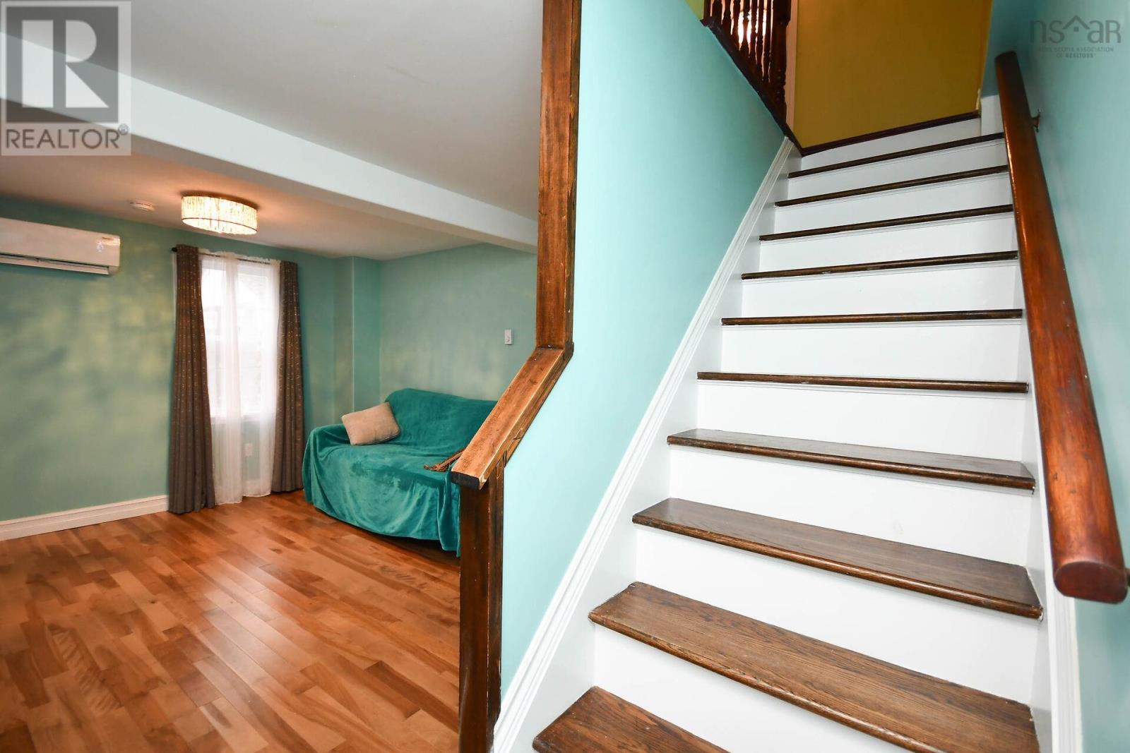 Property at 12 Provost Street image 5