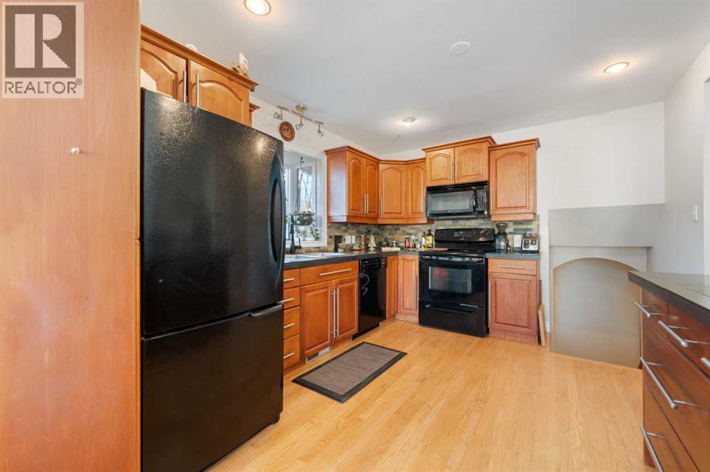 1043 32 Avenue Nw, Calgary, Alberta  T2K 0B3 - Photo 9 - A2267786