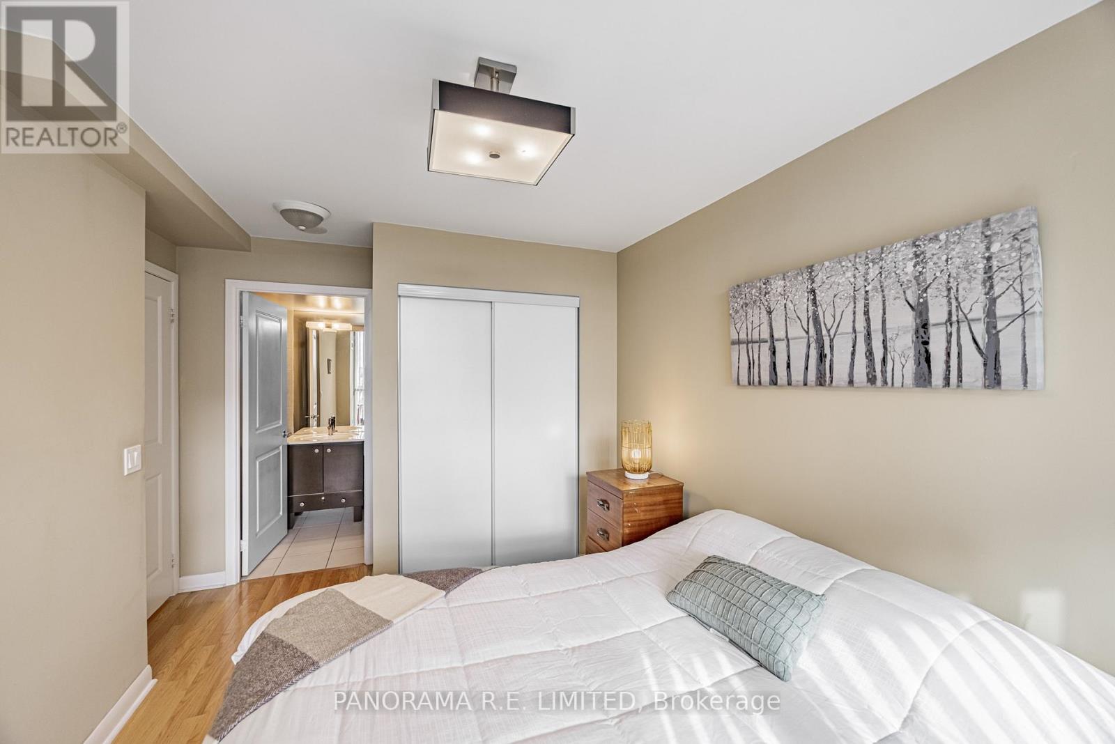 310 - 225 Sherway Gardens Road, Toronto, Ontario  M9C 0A3 - Photo 11 - W12557714