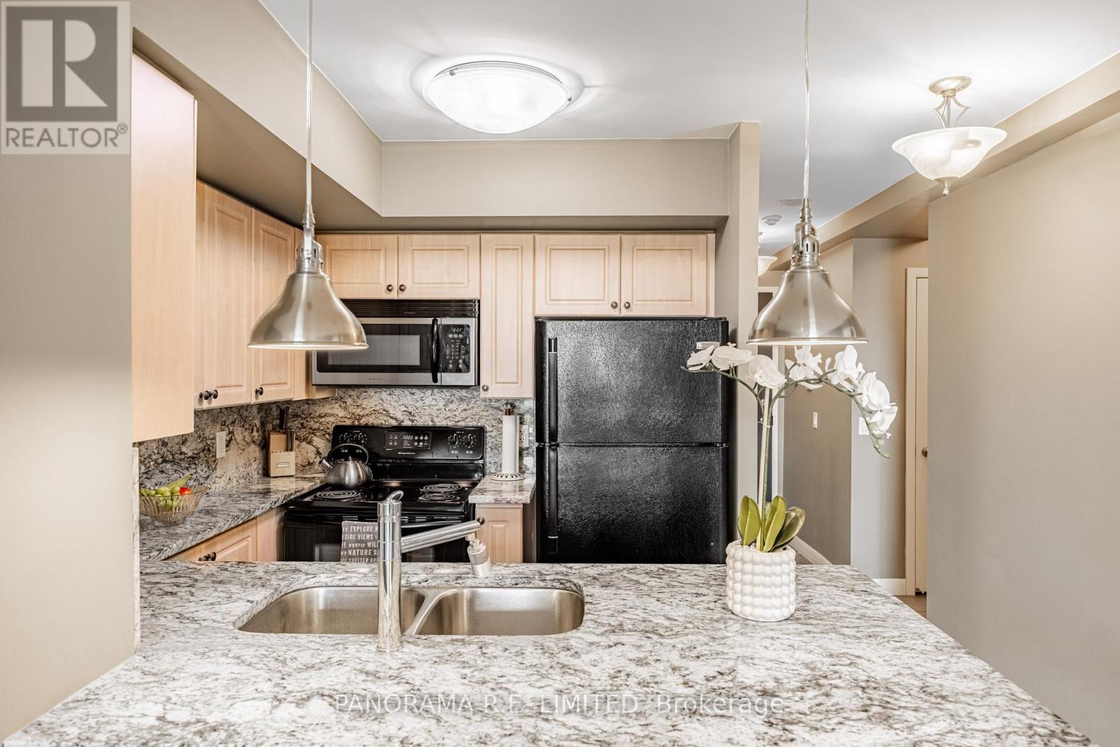 310 - 225 Sherway Gardens Road, Toronto, Ontario  M9C 0A3 - Photo 8 - W12557714