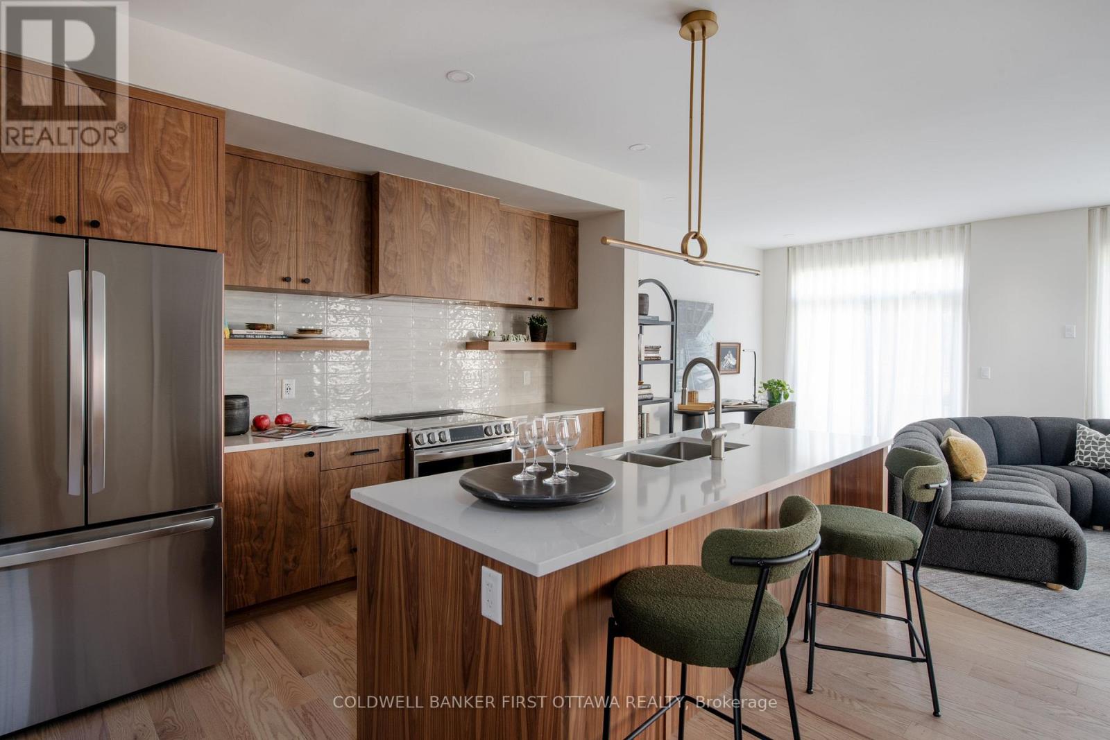 1186 Spoor Street, Ottawa, Ontario  K2W 0N4 - Photo 3 - X12557760