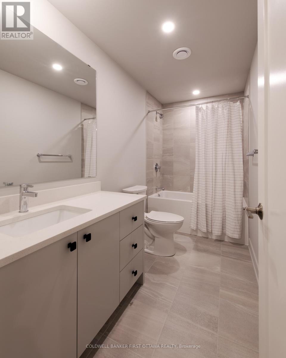 1186 Spoor Street, Ottawa, Ontario  K2W 0N4 - Photo 7 - X12557760