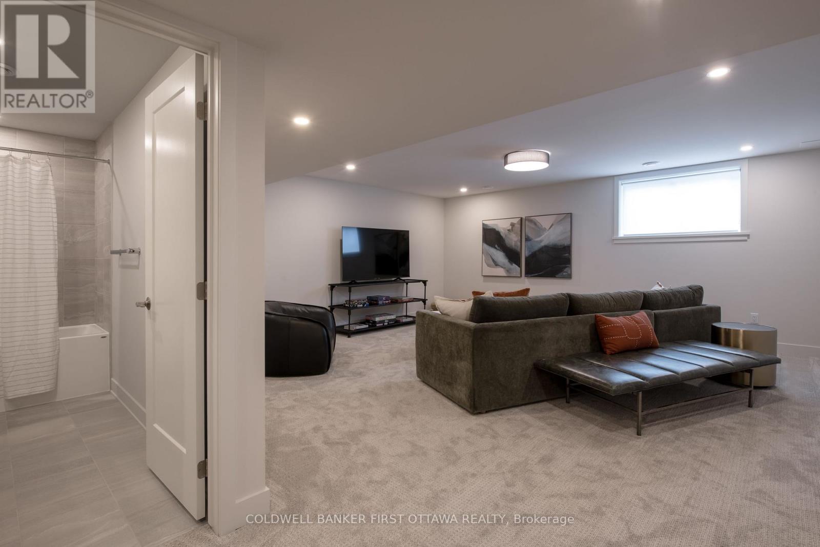 1186 Spoor Street, Ottawa, Ontario  K2W 0N4 - Photo 8 - X12557760