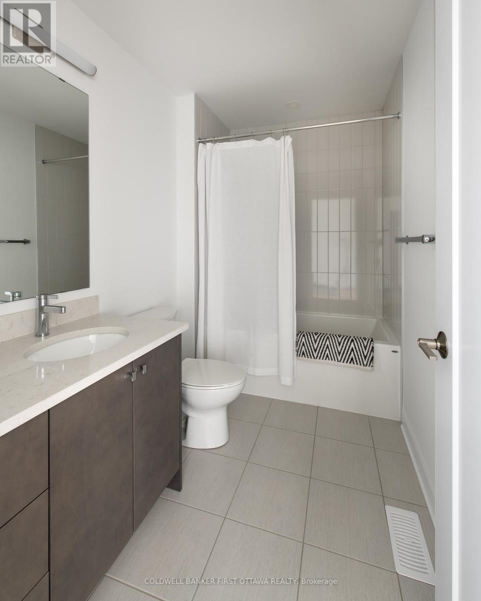 1702 Roterdam Circle, Ottawa, Ontario  K2W 0N5 - Photo 16 - X12557762