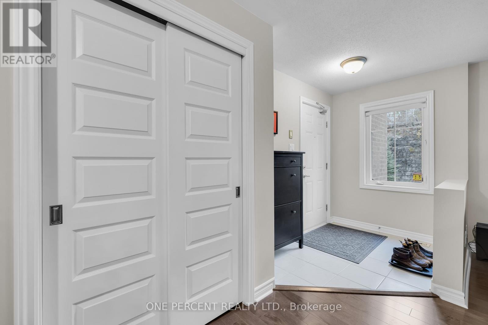 242 Titanium Private, Ottawa, Ontario  K1C 0A5 - Photo 6 - X12557788