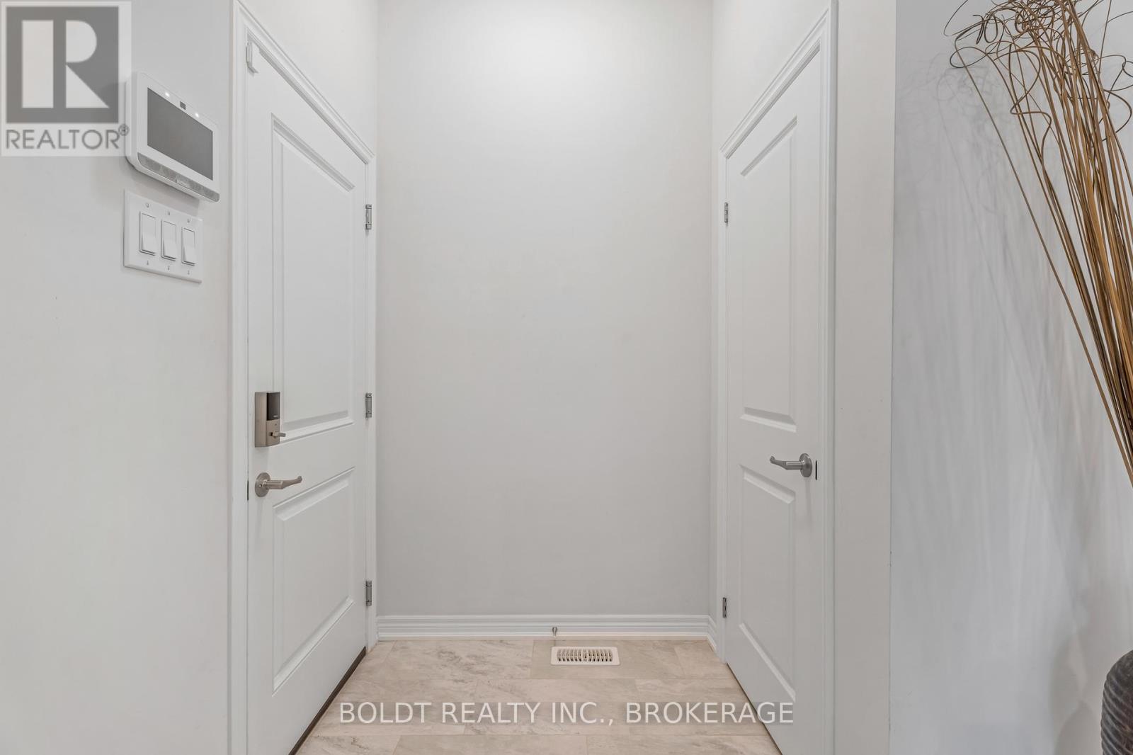 80 Summersides Boulevard, Pelham, Ontario  L0S 1E6 - Photo 25 - X12557804