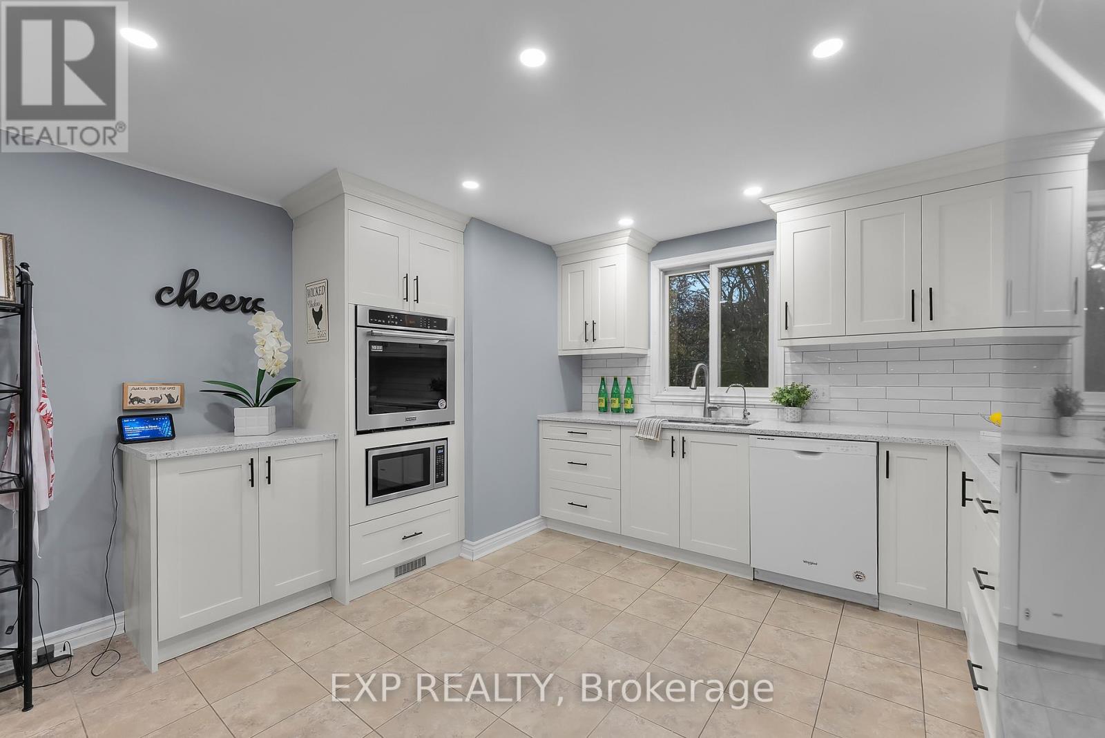 358 Albany Street, Fort Erie, Ontario  L2A 1L9 - Photo 6 - X12557810