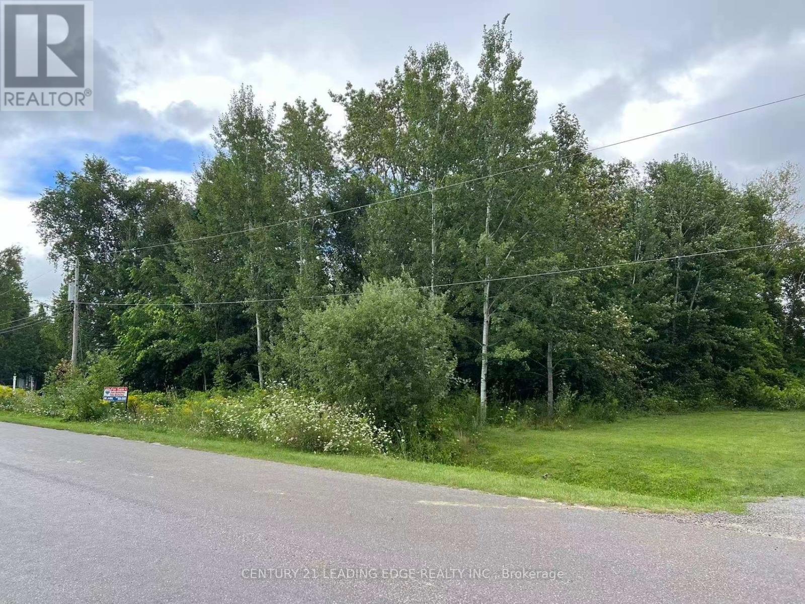 60 Greenwood Crescent, Kawartha Lakes, Ontario  K0M 2T0 - Photo 2 - X12557720