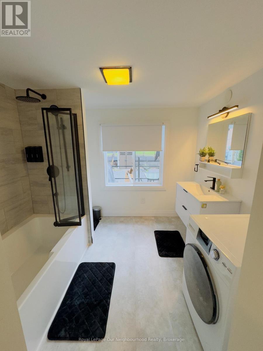 Main - 196 Walnut Street S, Hamilton, Ontario  L8N 2M1 - Photo 4 - X12557750