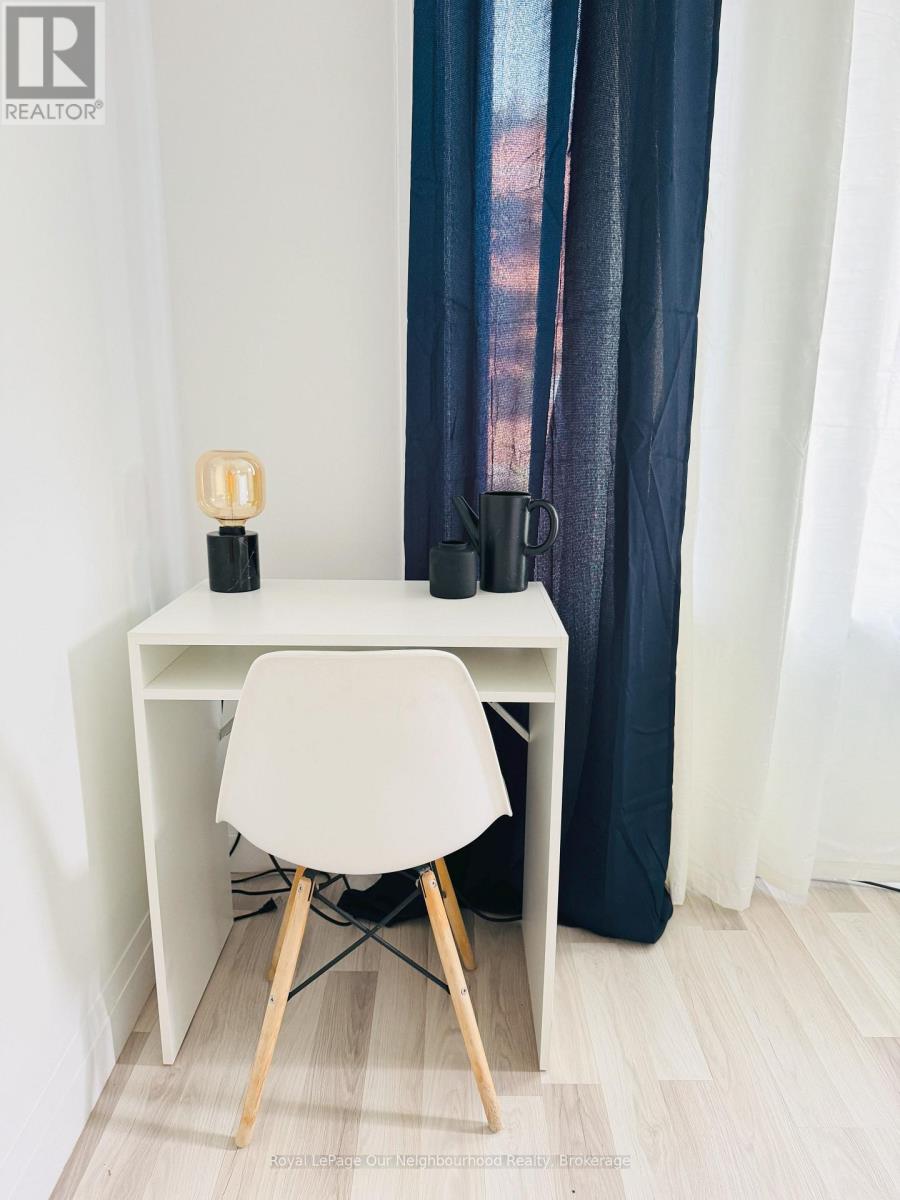 Main - 196 Walnut Street S, Hamilton, Ontario  L8N 2M1 - Photo 8 - X12557750