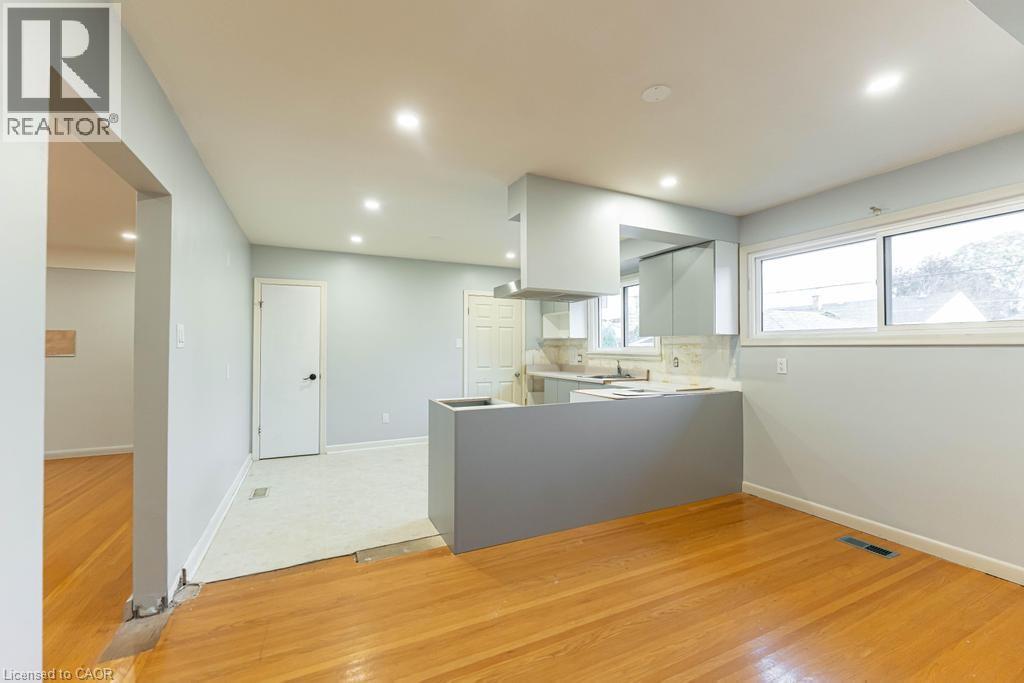 155 Wise Court, Hamilton, Ontario  L8T 2M1 - Photo 6 - 40782160