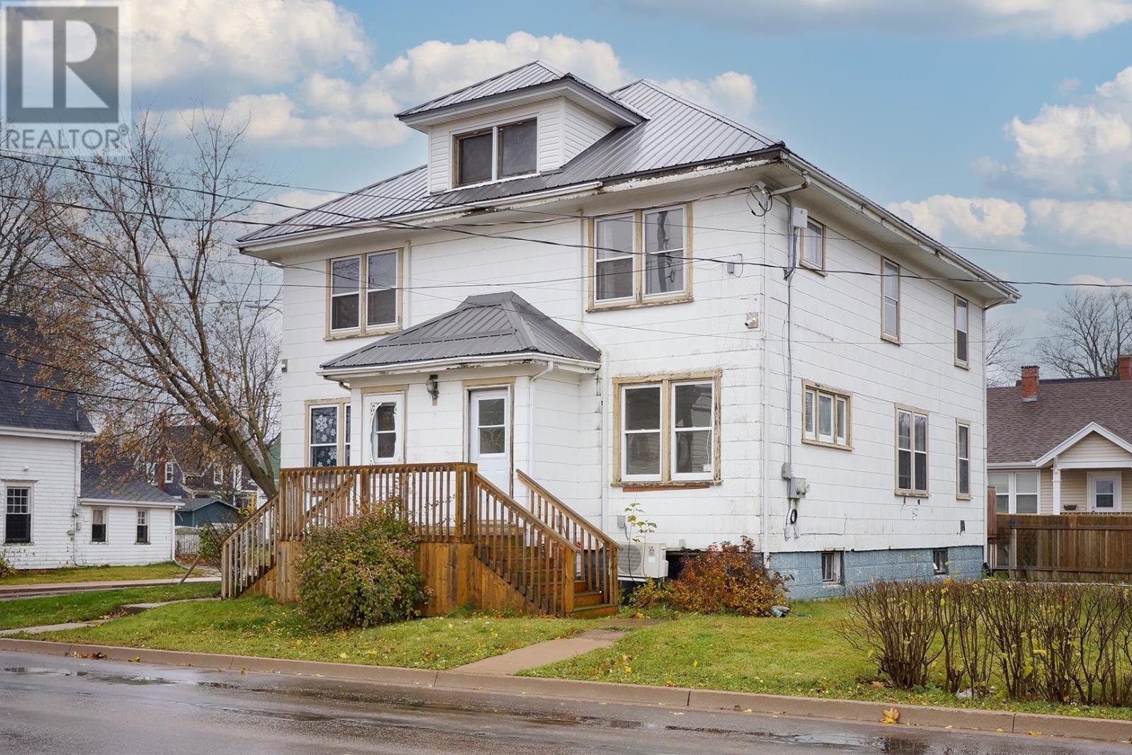 A&b 158 Granville Street, Summerside, Prince Edward Island  C1N 3A4 - Photo 1 - 202527815