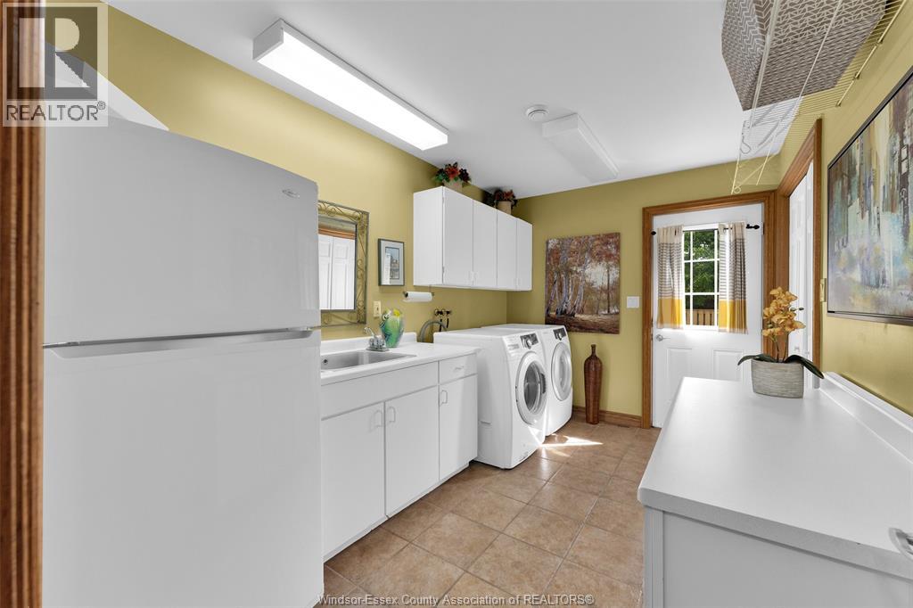 541 Kerr Crescent, Lakeshore, Ontario  N0R 1A0 - Photo 18 - 25029126