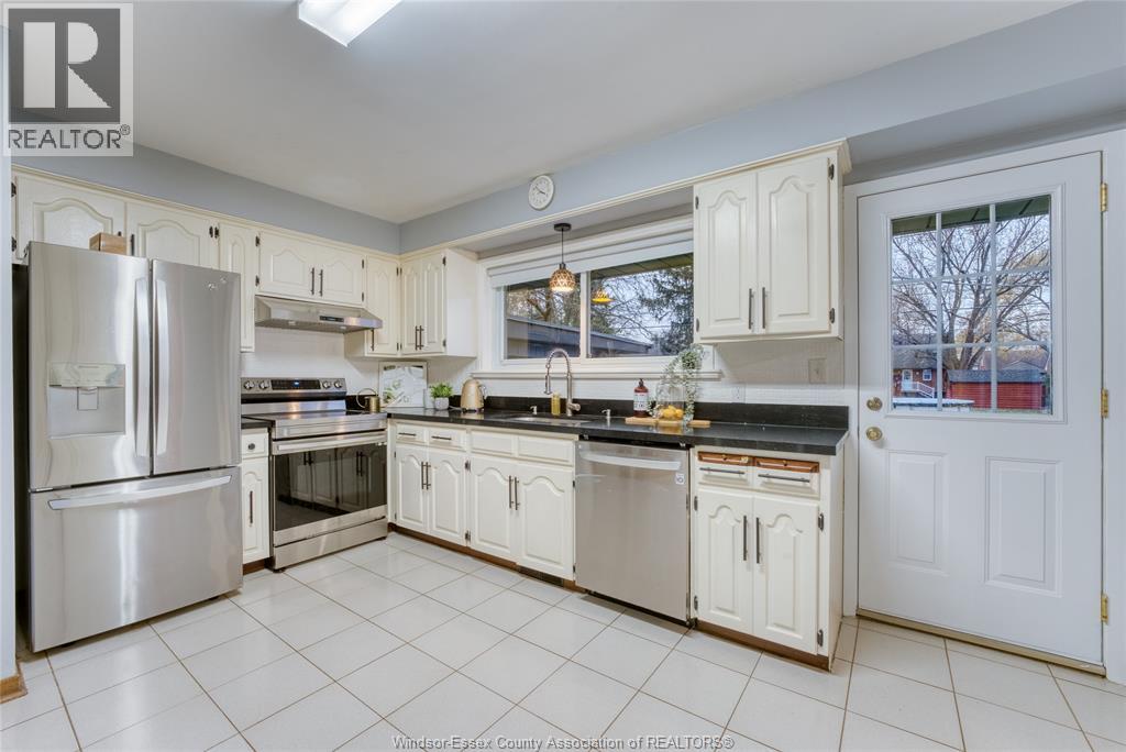 1053 Virginia Avenue, Windsor, Ontario  N8S 2Y6 - Photo 14 - 25029125