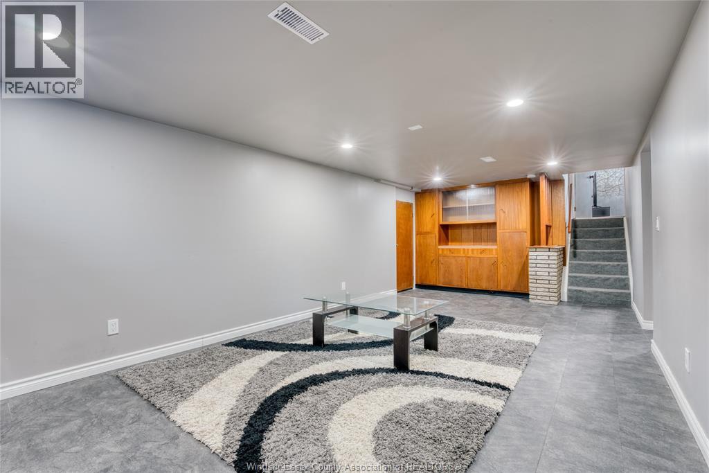 1053 Virginia Avenue, Windsor, Ontario  N8S 2Y6 - Photo 32 - 25029125