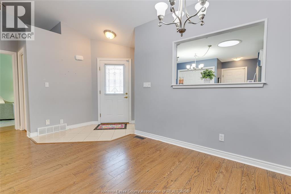 330 Saddle Lane, Kingsville, Ontario  N9Y 4A6 - Photo 6 - 25029120