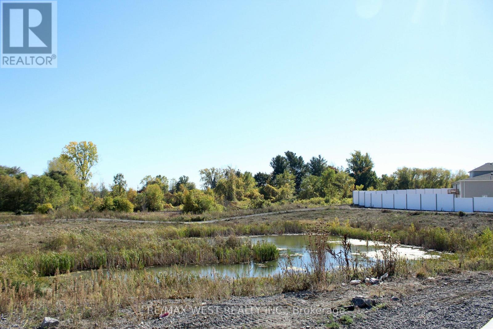 26 Glacier Crescent, Belleville, Ontario K8N 0T7 - Photo 13 - X12454354