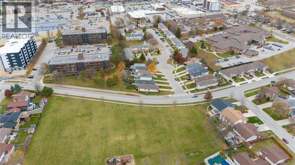 1557 Afton Court, Sarnia, Ontario  N7S 5Y3 - Photo 34 - 25029082