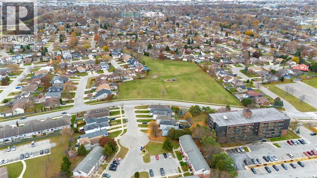 1557 Afton Court, Sarnia, Ontario  N7S 5Y3 - Photo 36 - 25029082