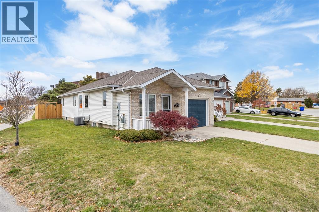 1557 Afton Court, Sarnia, Ontario  N7S 5Y3 - Photo 5 - 25029082