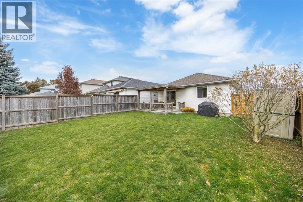 1557 Afton Court, Sarnia, Ontario  N7S 5Y3 - Photo 6 - 25029082