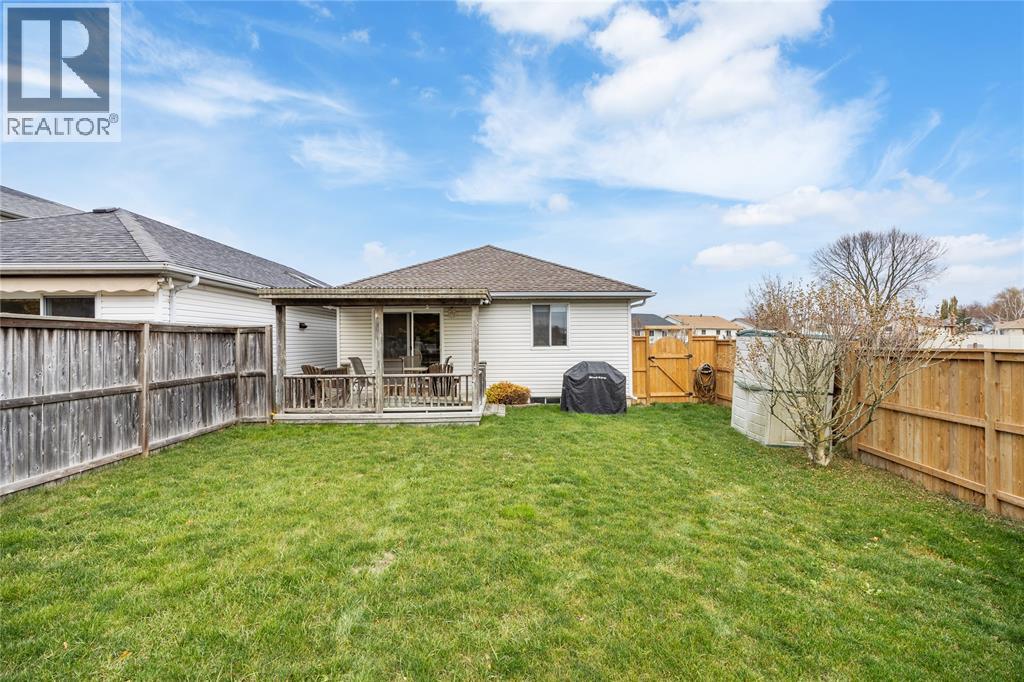 1557 Afton Court, Sarnia, Ontario  N7S 5Y3 - Photo 9 - 25029082