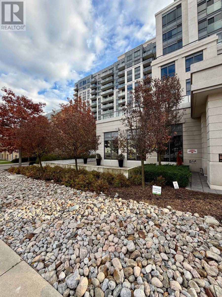 310 - 35 SARANAC BOULEVARD, Toronto, Ontario