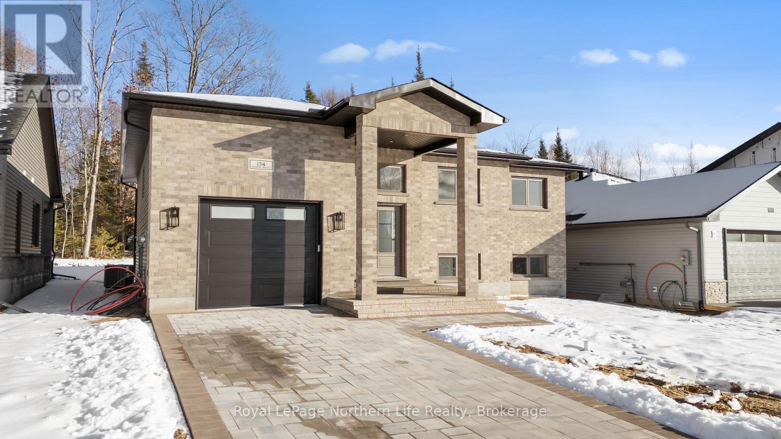 134 Andrew Avenue, North Bay, Ontario  P1B 0G8 - Photo 2 - X12558096