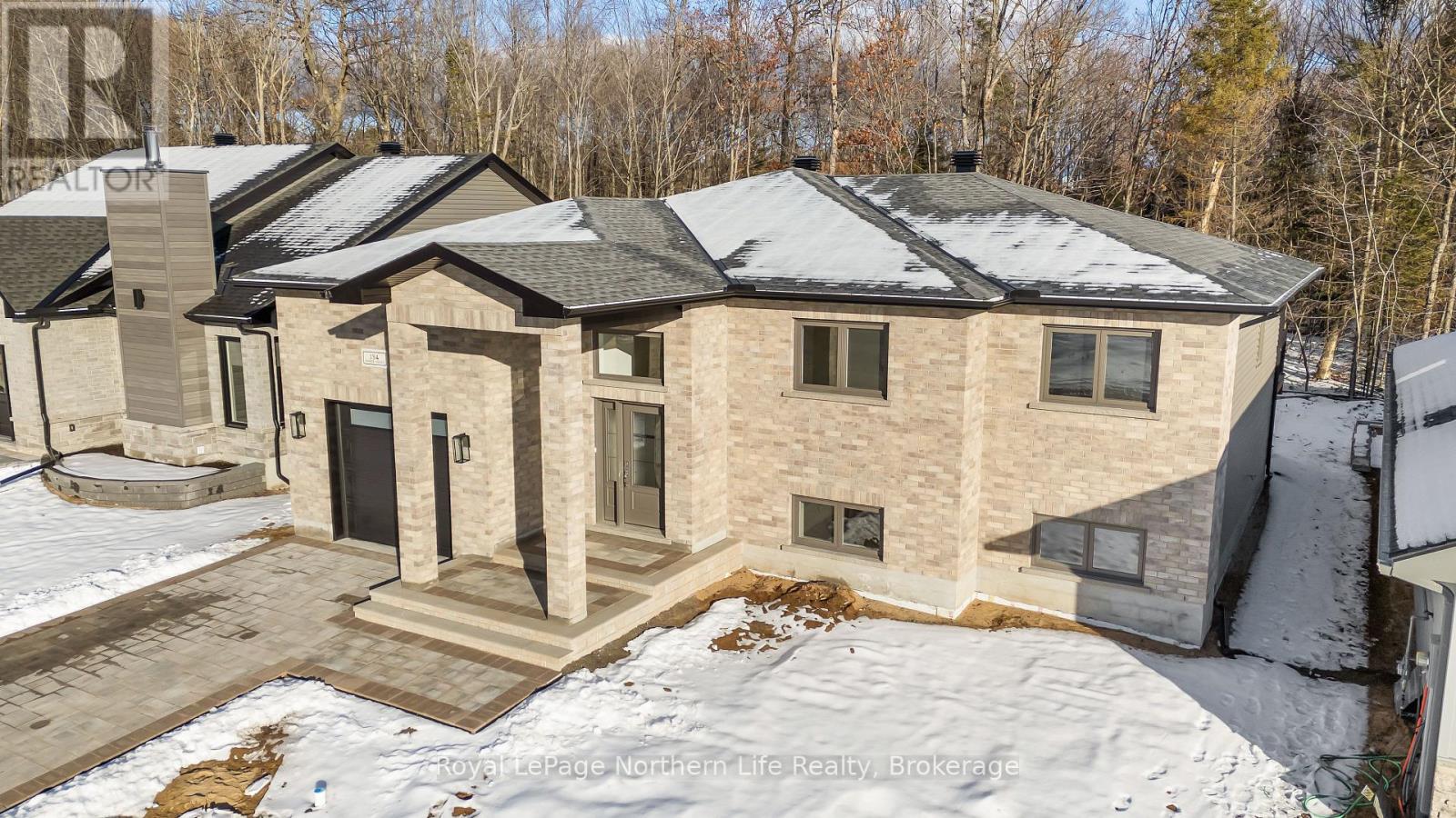 134 Andrew Avenue, North Bay, Ontario  P1B 0G8 - Photo 3 - X12558096