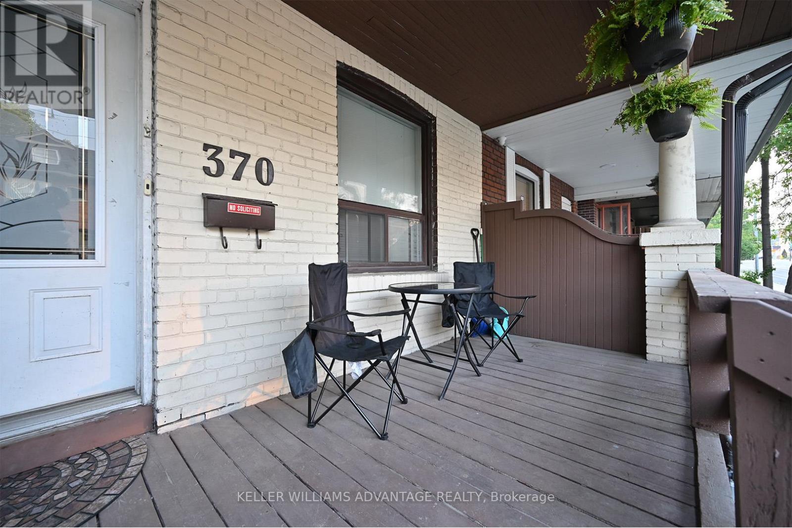 UPPER - 370 WOODBINE AVENUE, Toronto, Ontario