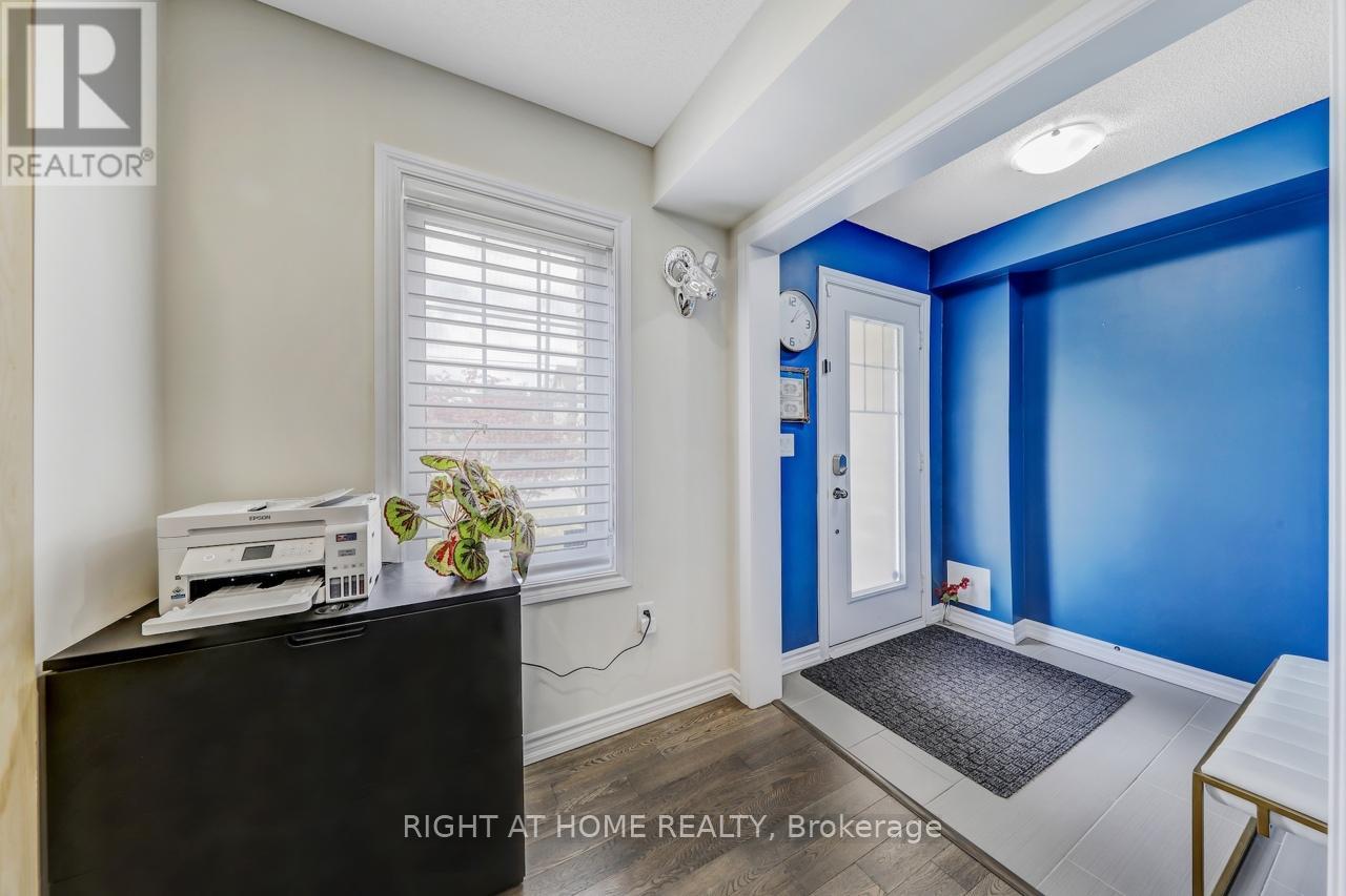 10937 Victoria Square Boulevard, Markham, Ontario  L6C 0Z3 - Photo 25 - N12557792