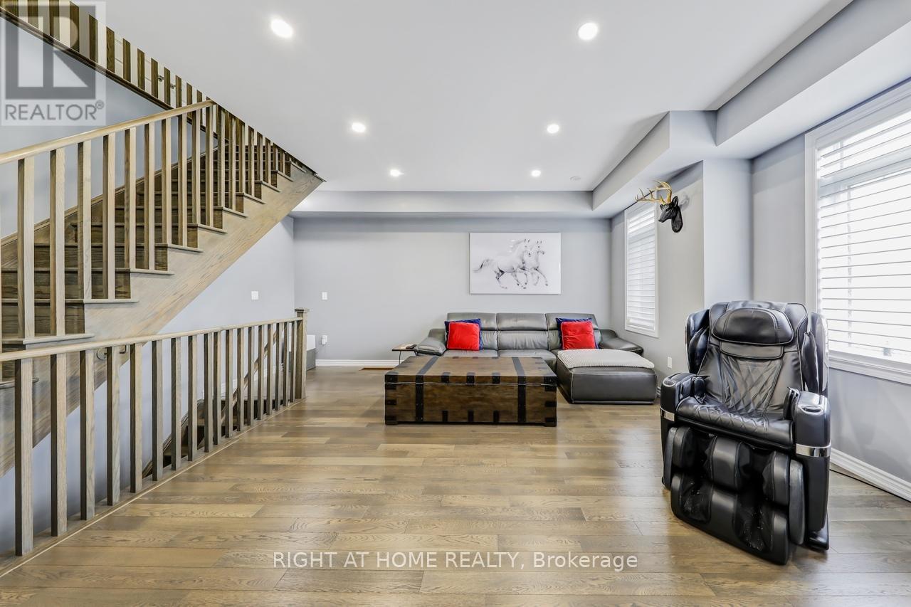 10937 Victoria Square Boulevard, Markham, Ontario  L6C 0Z3 - Photo 5 - N12557792