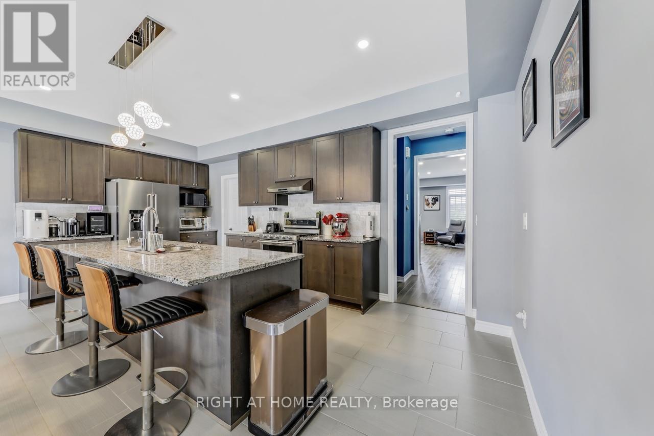 10937 Victoria Square Boulevard, Markham, Ontario  L6C 0Z3 - Photo 8 - N12557792