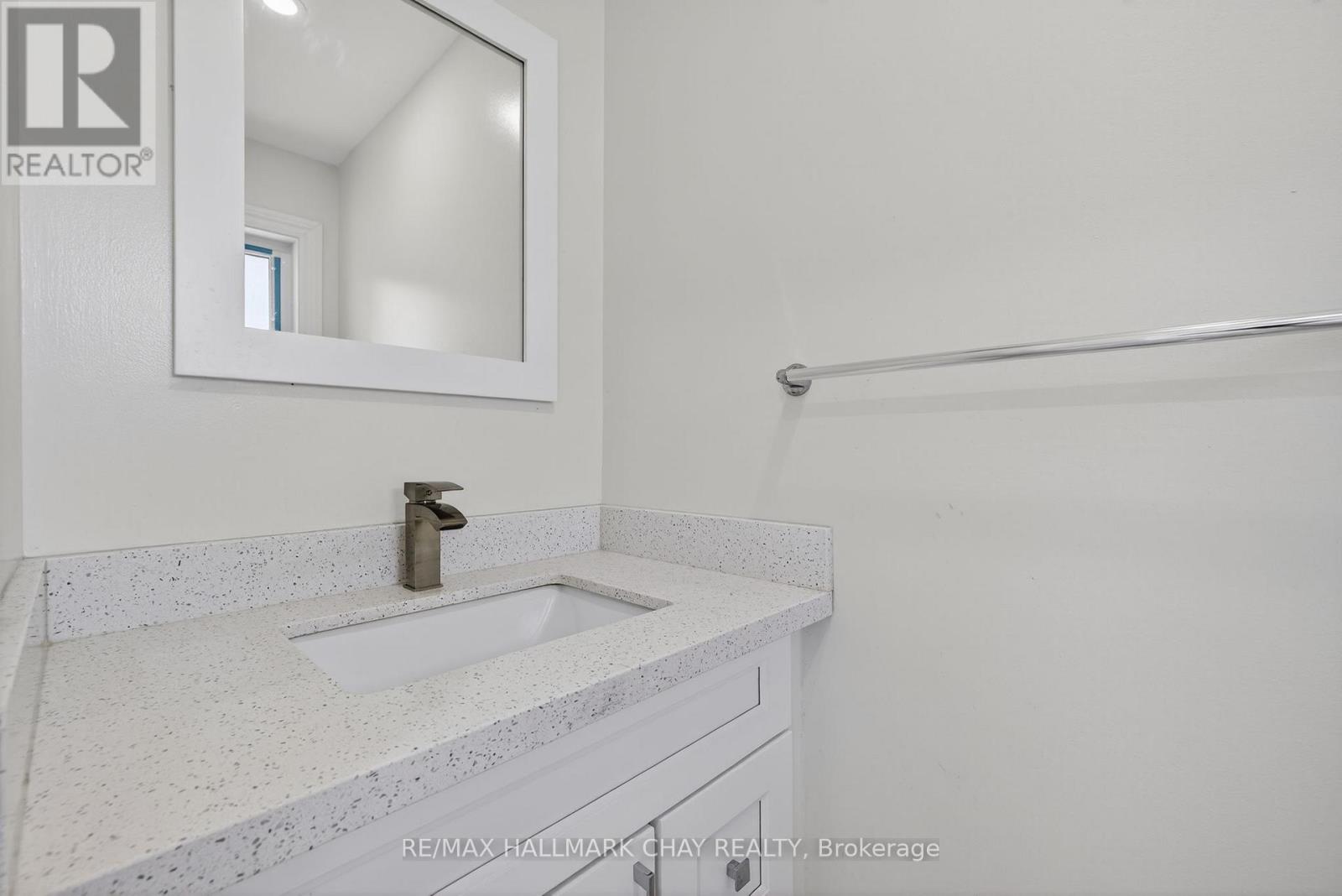 49 Mcknight Crescent, New Tecumseth, Ontario  L0G 1W0 - Photo 16 - N12557794